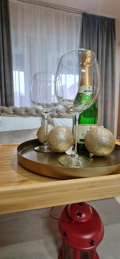 Design Apartment Business Lux 4 Star "Rio" Completely Business Lux Place In The City Center & Free Included Industry Optical Wifi & Netflix & Keyless Code Entry & Full Smart App & Kitchen & Washing Machine & Wide Terrace & Secure 2 Parking Place Ćuprija Zewnętrze zdjęcie