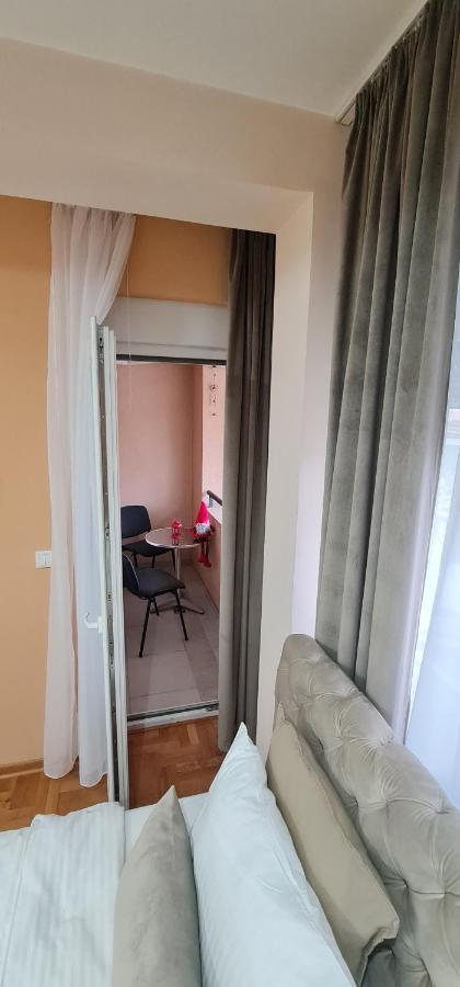 Design Apartment Business Lux 4 Star "Rio" Completely Business Lux Place In The City Center & Free Included Industry Optical Wifi & Netflix & Keyless Code Entry & Full Smart App & Kitchen & Washing Machine & Wide Terrace & Secure 2 Parking Place Ćuprija Zewnętrze zdjęcie